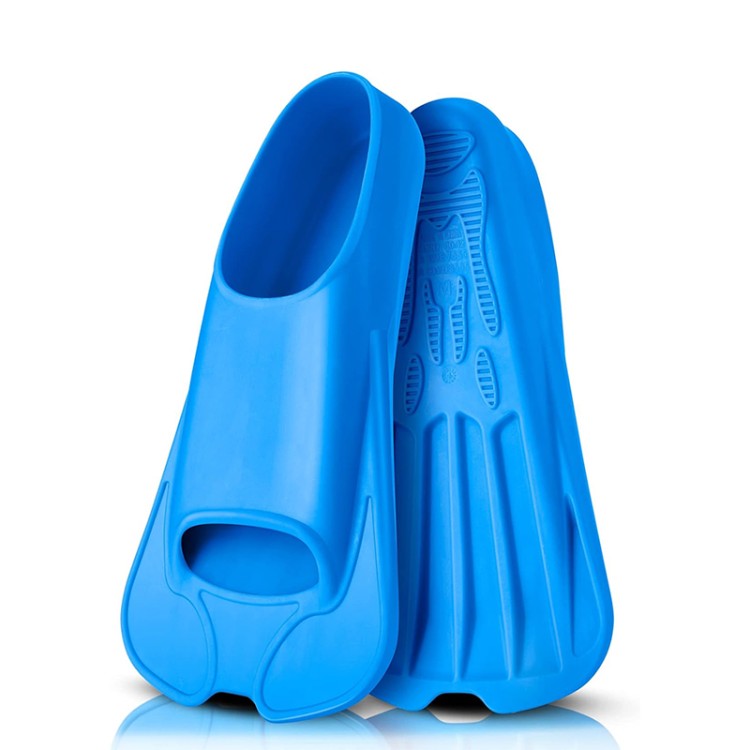 Comfortable and flexible silicone adult diving fins