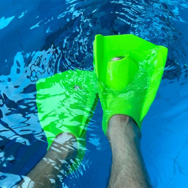 High quality adjustable silicone adult diving fins