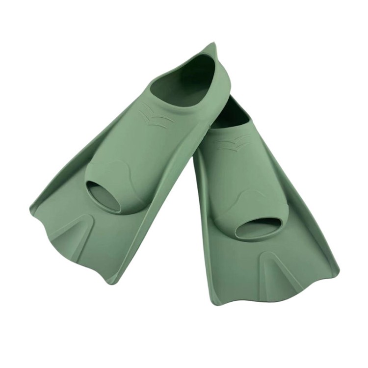 High toughness short silicone adult diving fins