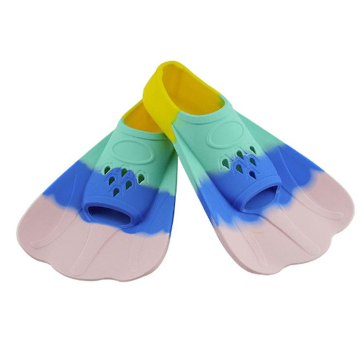 Porous drainage non-slip silicone adult diving fins