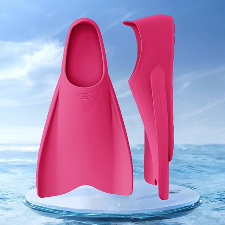 Streamlined groove silicone adult diving fins