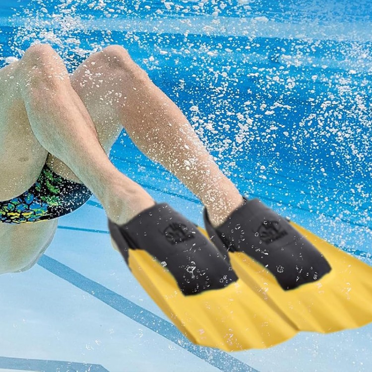 Lightweight natural rubber adult diving fins