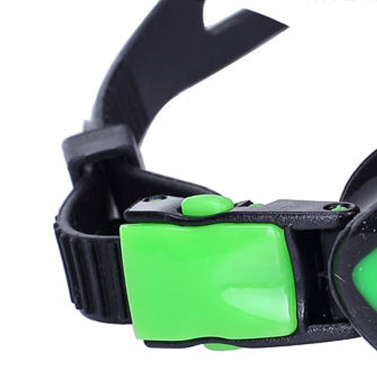 Anti-fog and UV-resistant silicone swimming goggles for adults