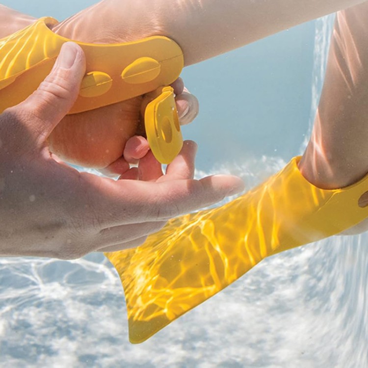 Yellow soft rubber children's diving fins